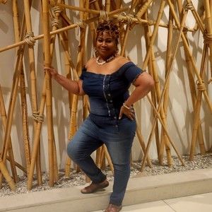 Meet your Posher, Quameca